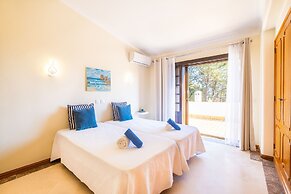 Villa Molucas