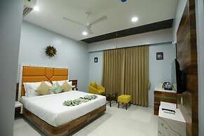 Hotel The Grand Ladhukara