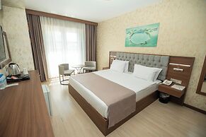 VELMORE HOTEL & SPA