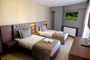 VELMORE HOTEL & SPA