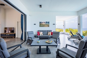 Coral Estate Holidays