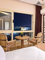 Grand Museum Guest House pyramids view
