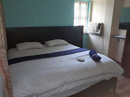 Goroomgo Salt Lake Palace Kolkata