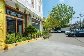 Angkor Land Urban Boutique