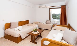 Goudelis Apartments