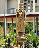 Kampot Tropical Village