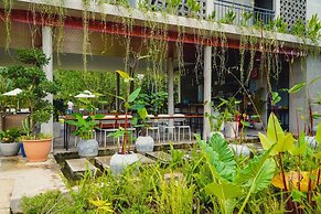 Kampot Tropical Village