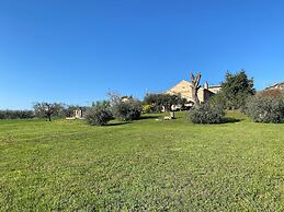 Charming 2-bed Apartment in Petritoli