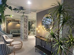 Hotel Noy