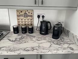 Immaculate Luxury 2-bed Apartment in Liverpool