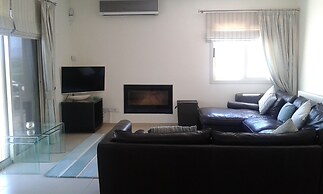 Idyllic 3 Bed Villa With Stunning Views