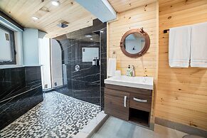 Barnacle Resort