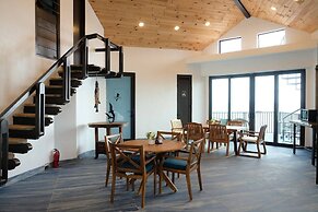 Barnacle Resort