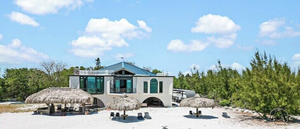 Barnacle Resort