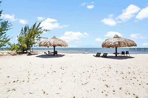 Barnacle Resort