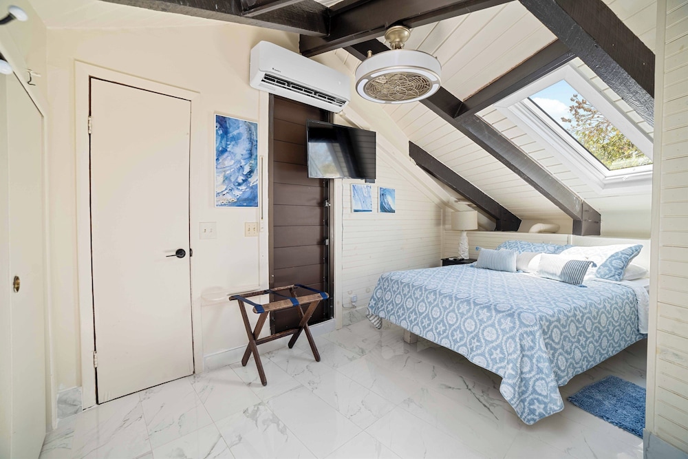 Barnacle Resort