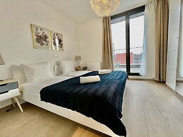 One Lux Stay near Diamond District