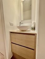 One Lux Stay near Diamond District