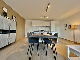 One Lux Stay near Diamond District