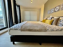 One Lux Stay near Diamond District