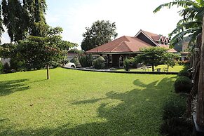 Stallion Place Hotel - Bed and Breakfast
