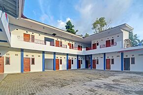 Hotel O Cvictory Inn