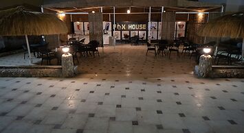 Fox House Resort