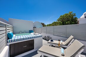 Amoramelia Suites