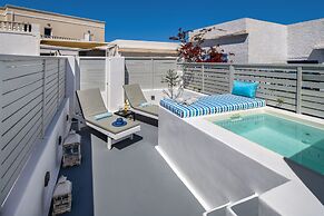 Amoramelia Suites