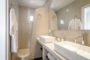 Amoramelia Suites
