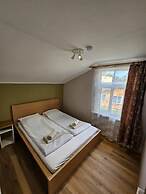 Hotel Elīna