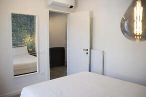 Bloom Apartments