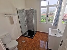Apartments with Pool in Funchal