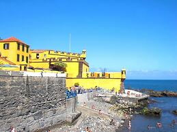 Apartments with Pool in Funchal