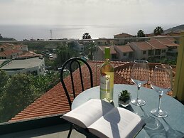 Apartments with Pool in Funchal