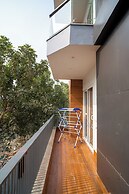 The Lodgers 1 BHK Serviced Apartment