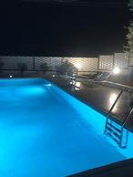 Countryside Villa With Private Pool
