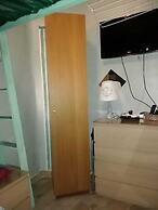 Room-lockable Room Center