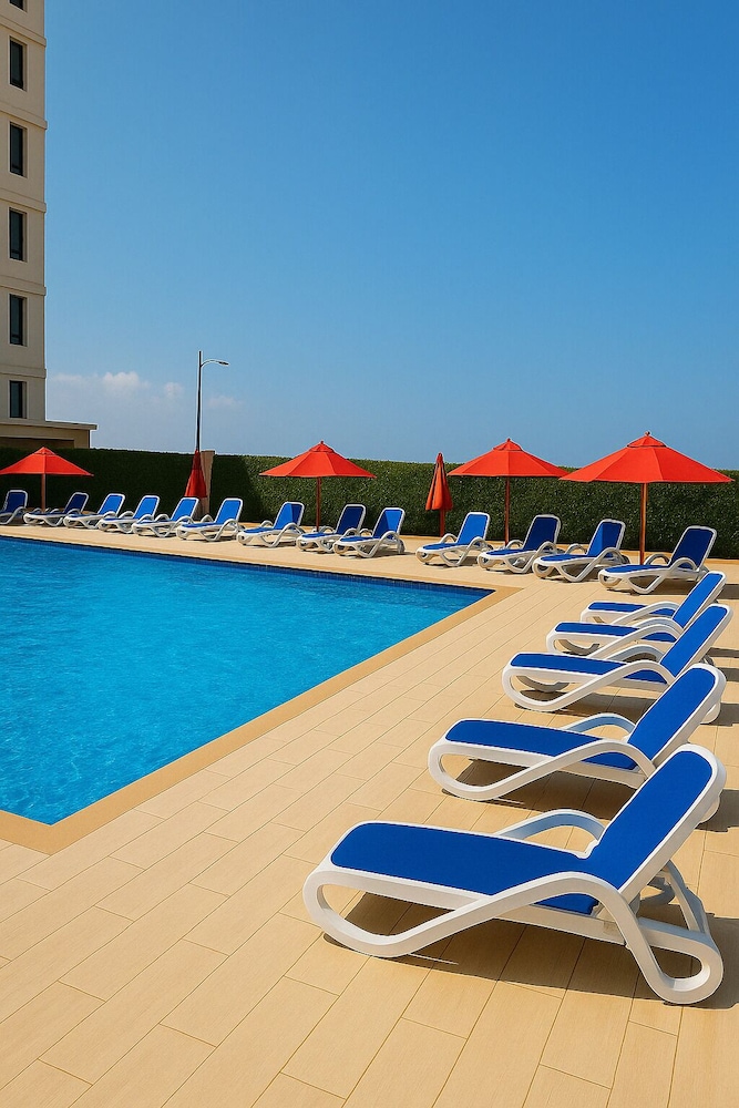 Budget-friendly Seaside Stay