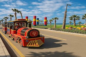 Budget-friendly Seaside Stay