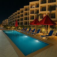 Budget-friendly Seaside Stay