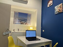 Apartment 200 m From Piazza del Plebiscito