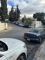 JRE Antica Old Apartment Al-lwebdeh