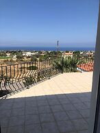 Villa Green Palace, Private Pool, Sea & Mountain Views , Spacious & Be