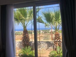 Villa Green Palace, Private Pool, Sea & Mountain Views , Spacious & Be