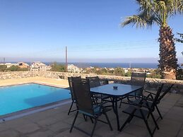 Villa Green Palace, Private Pool, Sea & Mountain Views , Spacious & Be