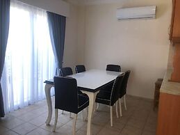 Villa Green Palace, Private Pool, Sea & Mountain Views , Spacious & Be
