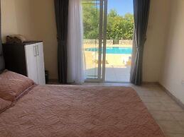 Villa Green Palace, Private Pool, Sea & Mountain Views , Spacious & Be