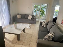 Villa Green Palace, Private Pool, Sea & Mountain Views , Spacious & Be