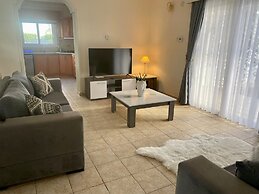 Villa Green Palace, Private Pool, Sea & Mountain Views , Spacious & Be